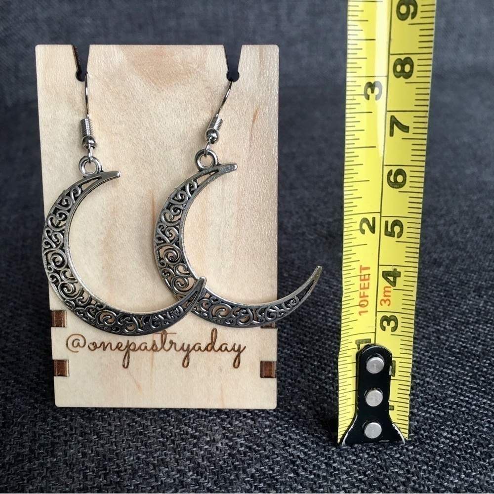 Silver Antique Crescent Moon Fashion Earrings - Picture 9 of 14